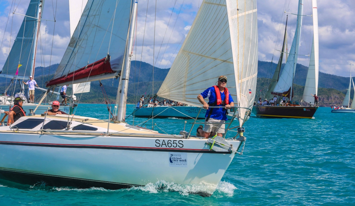 Learn to sailing courses 